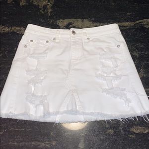 American Eagle Women’s Ripped White Jean Skirt